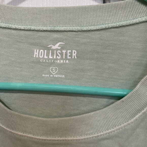 mint hollister long sleeve tee with crochet detail - Picture 2 of 4